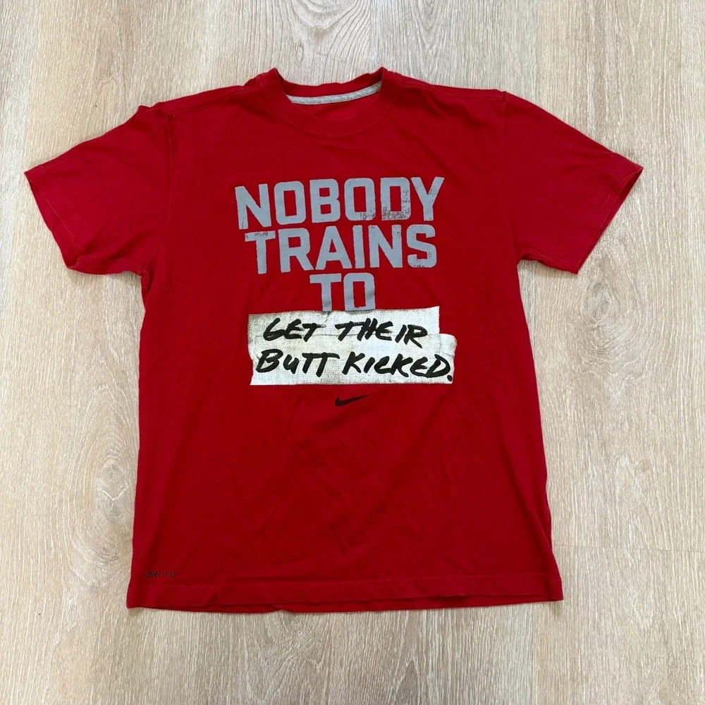 Nike Men's Training Dri-Fit  Tee T-Shirt Red‎ Size Medium